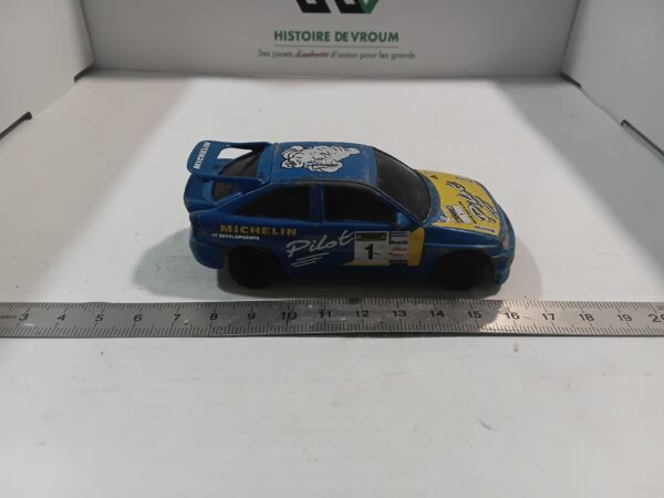 Ford Escort RS Cosworth 1/43 Bburago – Image 4