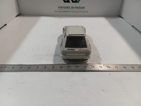 Peugeot 205 Turbo 16 1/43  Bburago – Image 3