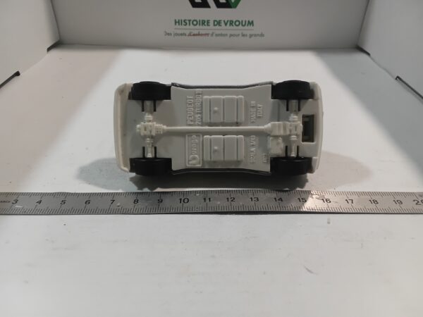 Peugeot 205 Turbo 16 1/43  Bburago – Image 5
