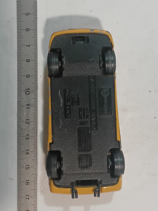 Lamborghini Diablo 1/43 Bburago – Image 5