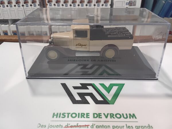 Citroën C4F 1930 Alazard Solido 1/43