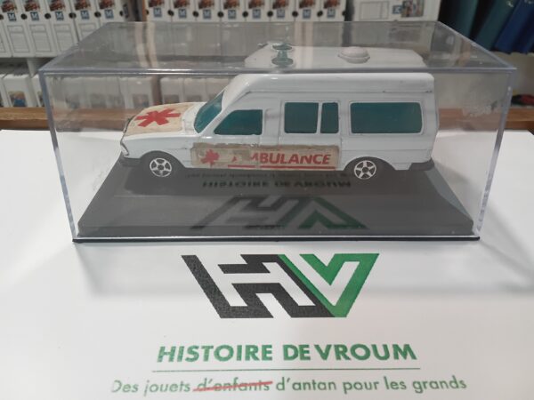 Mercedes Ambulance Jet-Car Norev 1/43