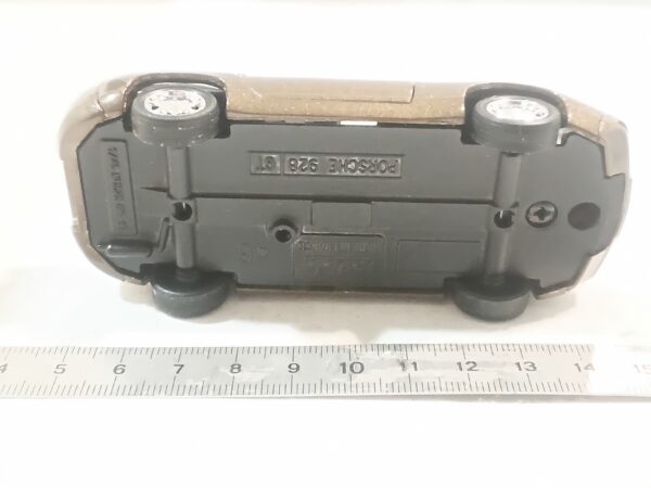 Porsche 928 GT Solido 1/43 – Image 5