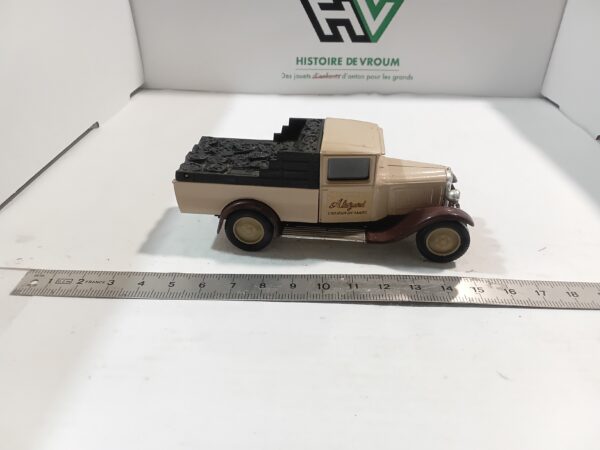 Citroën C4F 1930 Alazard Solido 1/43 – Image 4
