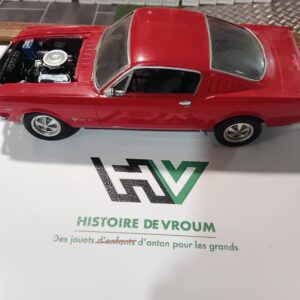 Maquette Ford Mustang 1/ 24 à restaurer