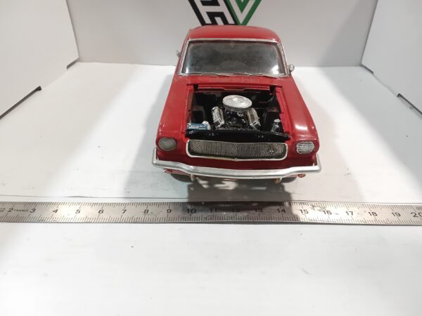 Maquette Ford Mustang 1/ 24 à restaurer – Image 2