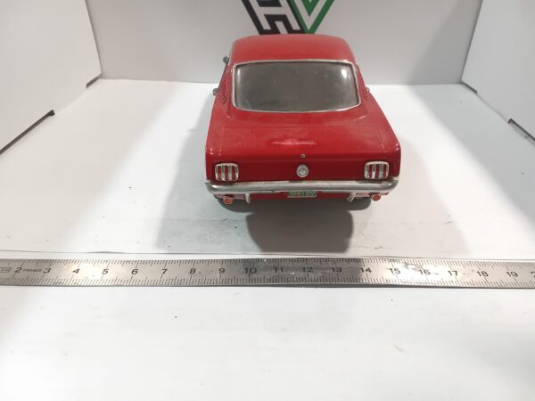 Maquette Ford Mustang 1/ 24 à restaurer – Image 3