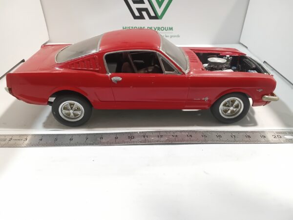 Maquette Ford Mustang 1/ 24 à restaurer – Image 4