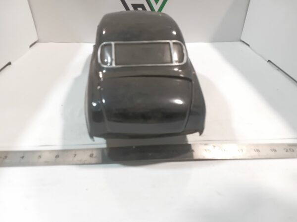 Maquette Ford Vedette 1/ 24 à restaurer – Image 4