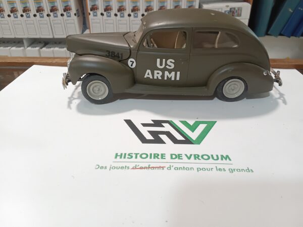 Maquette Ford Fordor 1/ 24 à restaurer
