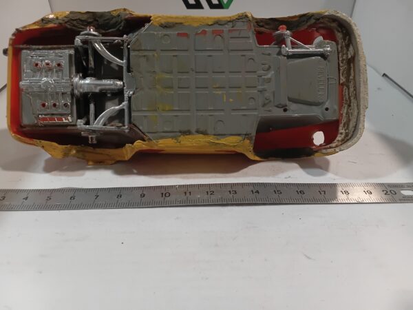 Maquette Reproduction Porsche 911 Carrera RS 1/ 24 à restaurer – Image 6