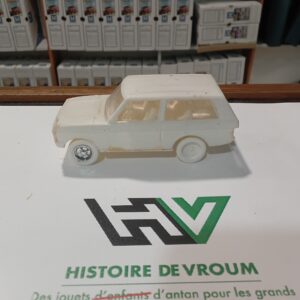 Maquette Range Rover 1/ 43 à restaurer