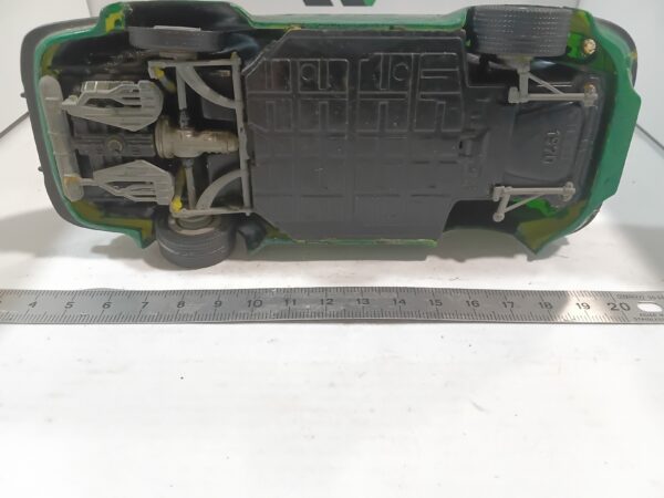 Maquette Porsche Carrera 1/ 24 à restaurer – Image 5