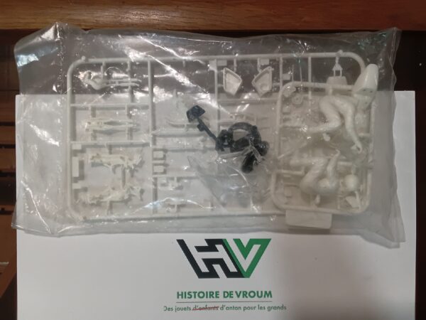 Maquette Yamaha Y2R 500 à construire – Image 2