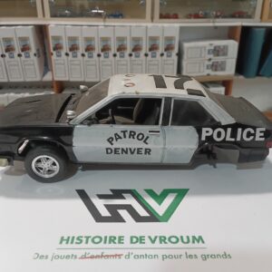 Maquette Ford Mustang 1/ 24 à restaurer