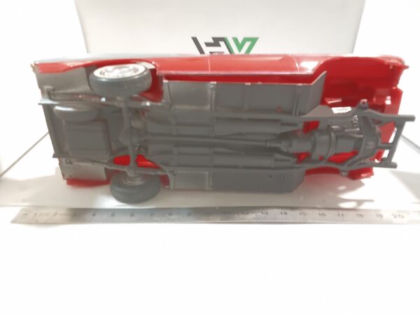 Maquette Chevrolet Bel Air 1/ 24 à restaurer – Image 5