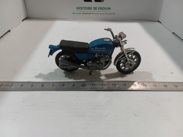 Moto Benelli 500cc Polistil 1/24 – Image 4
