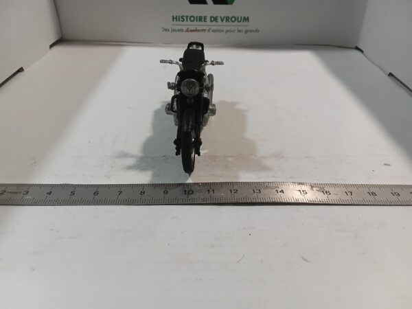 Moto Suzuki Water Cooled 750 Polistil 1/24 – Image 2