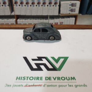 Renault 4 CV CIJ 1/43 en état correct Rare original