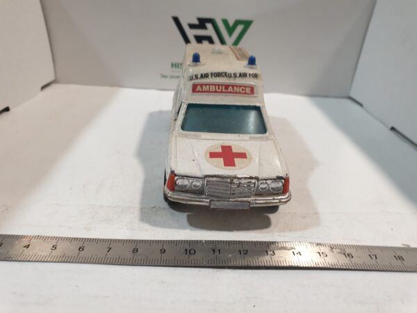 Mercedes Bonna 2500 Ambulance Corgi 1/36 – Image 6