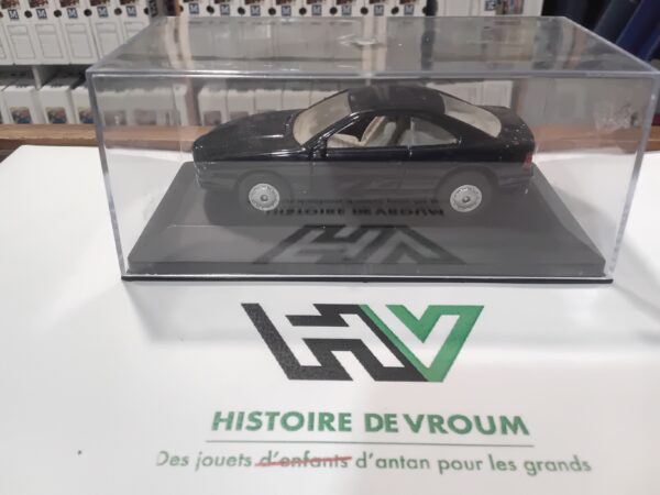 BMW N°8501 1/ 40 Maisto