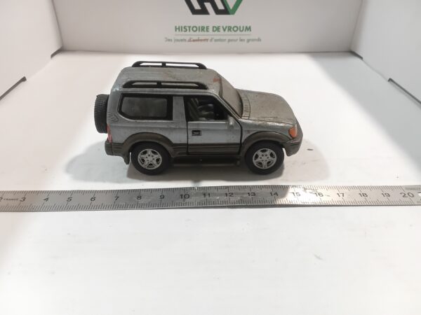 Toyota Land Cruiser HongWell 1/43 – Image 4