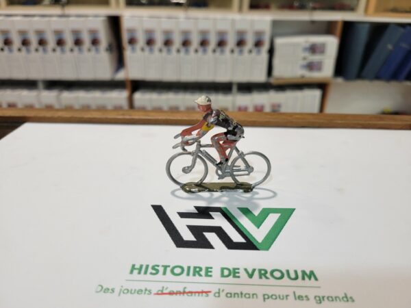 Coureur Cycliste en aluminium Mercier ( état moyen )