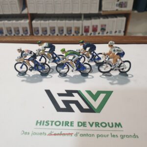 Lot Coureurs Cyclistes en aluminium peints