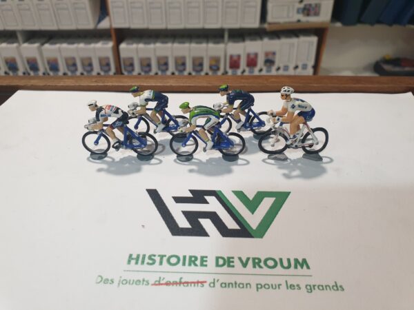 Lot Coureurs Cyclistes en aluminium peints