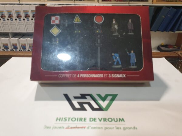 Figurines de train et Signaux Ho ( Editions Atlas )