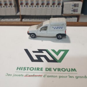 Ford Courrier Matchbox " Ets Bocquet Ford " Très rare 1991 1/54
