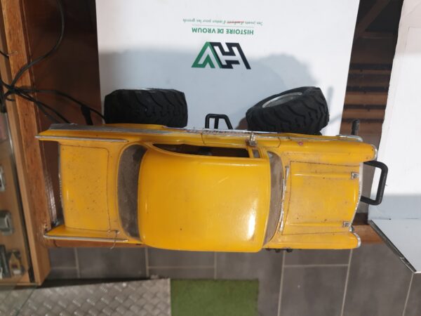 Mud Slinger Shocker 4*4 Voiture télécommandée filaire – Image 10