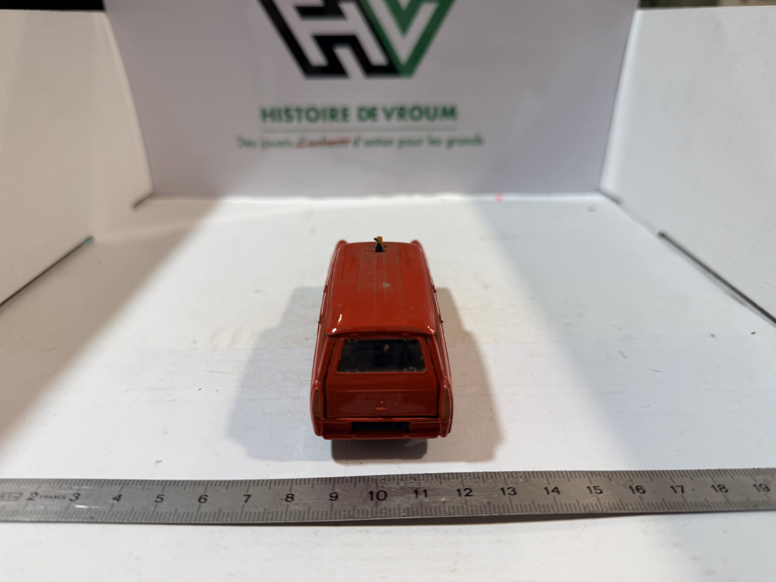 Peugeot 404 Break Pompiers Vintage – Image 8