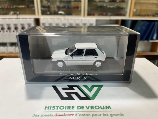 Peugeot 205 Junior 1988 Blanc 1/43