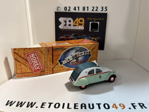 Citroen 2CV AZL Taxi 1957 Norev 1/43 – Image 4
