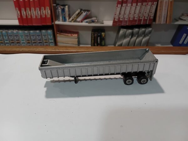 Remorque 1/100