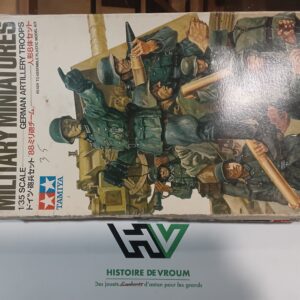 Military Miniatures German Artillery Troops Tamiya 1/35