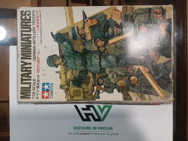 Military Miniatures German Artillery Troops Tamiya 1/35