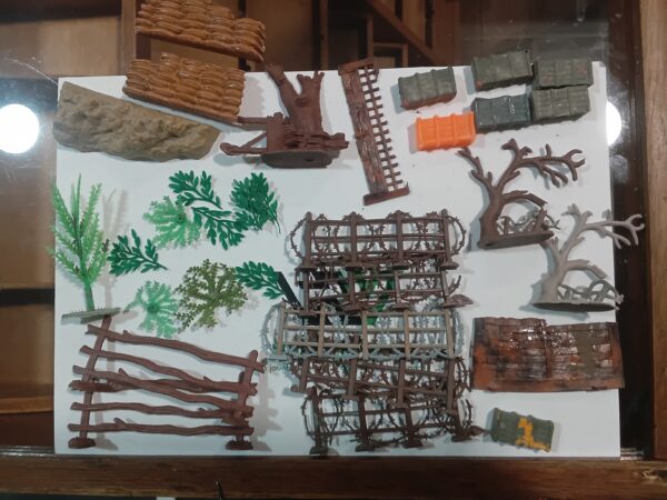 Lot Décors miniature anciens