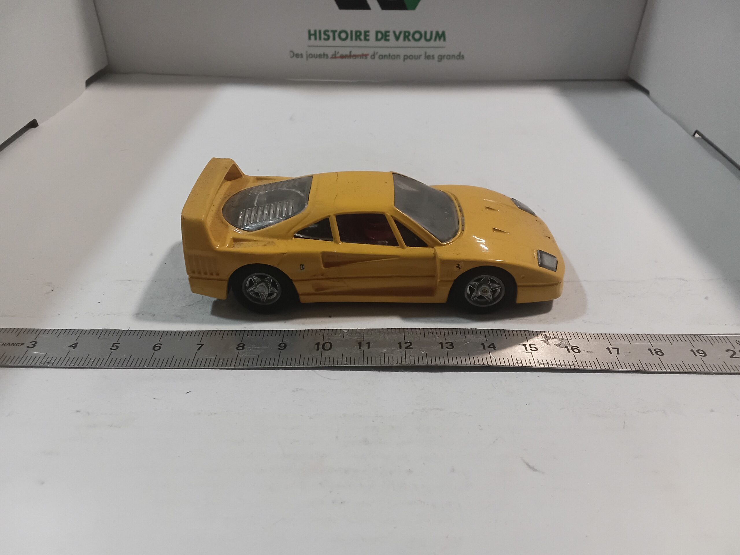 Ferrari F40 Bburago 1/43 – Image 4