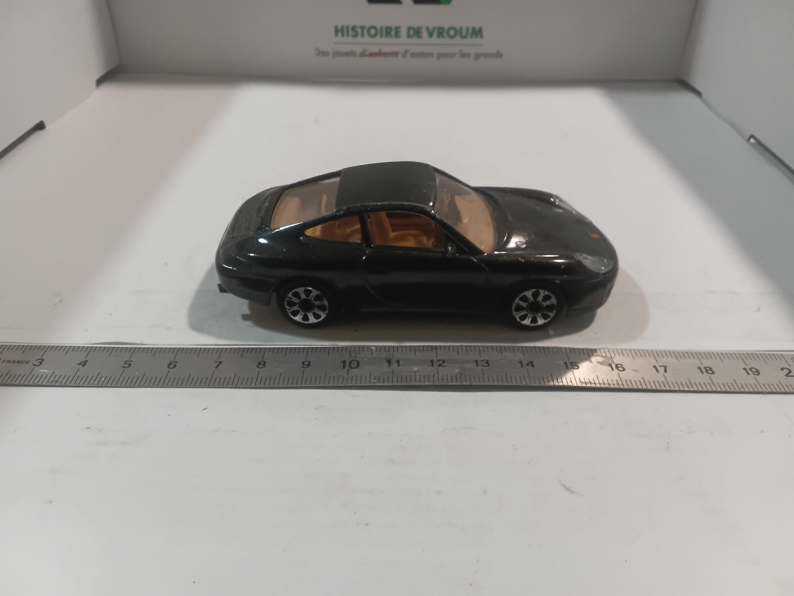 Porsche 911 Carrera Bburago 1/43 – Image 4