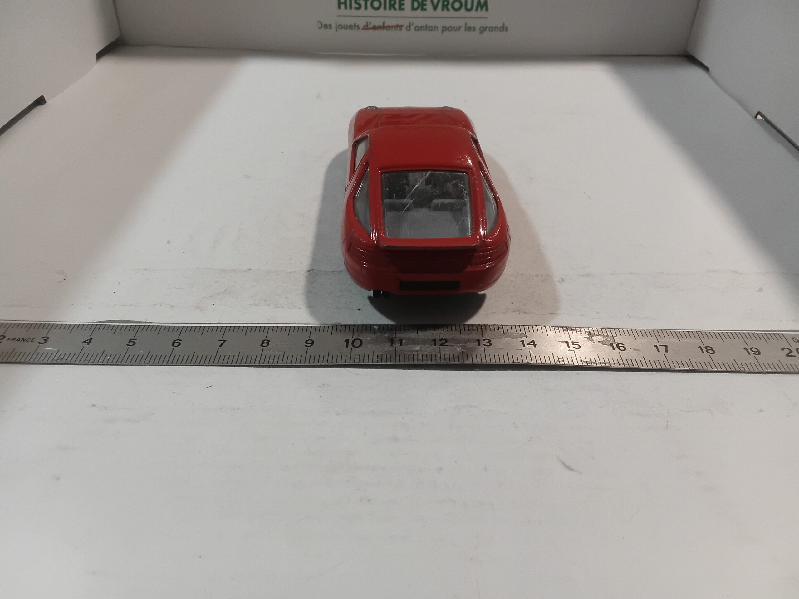 Porsche 928 S4 Rouge Bburago 1/43 – Image 3