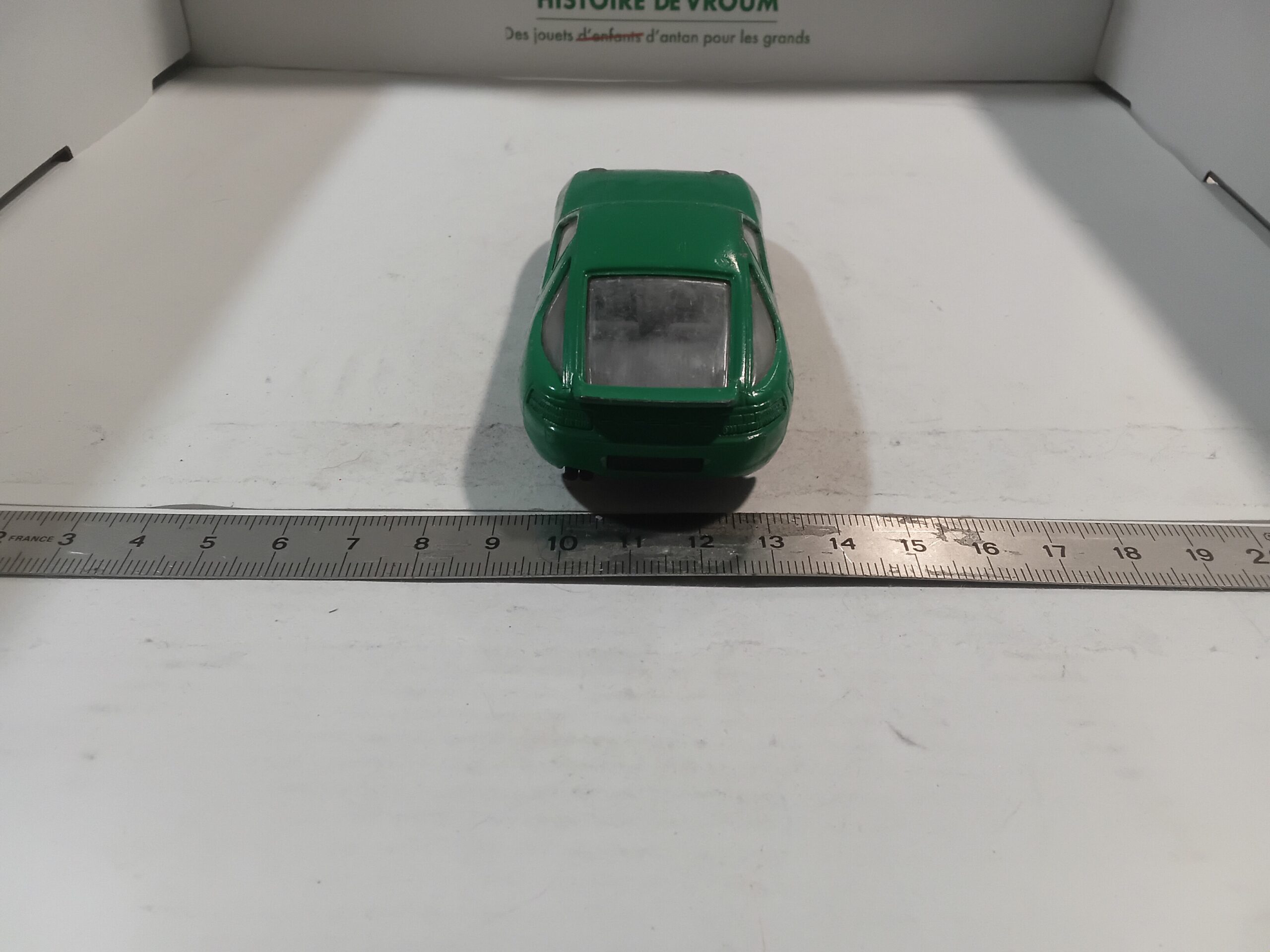 Porsche 928 S4 Verte Bburago 1/43 – Image 3