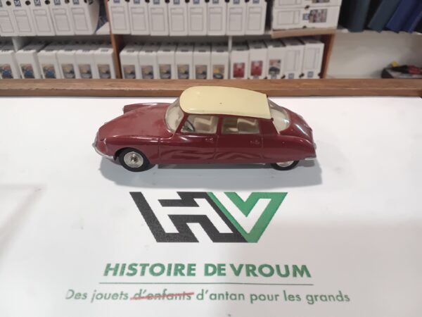 Citroën DS19 Rouge Dinky Toys 1/43