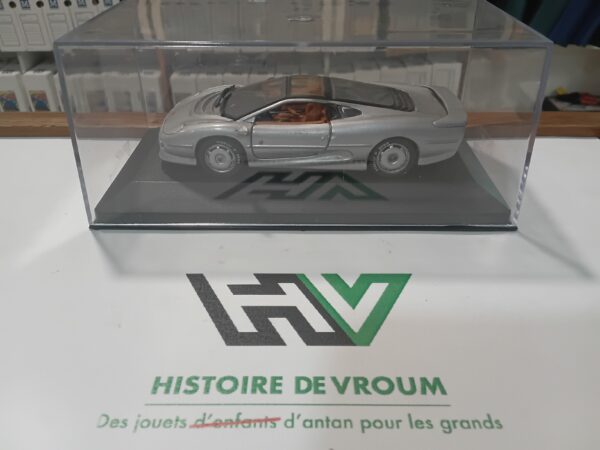 Jaguar XJ 220 DetailCars 1/43