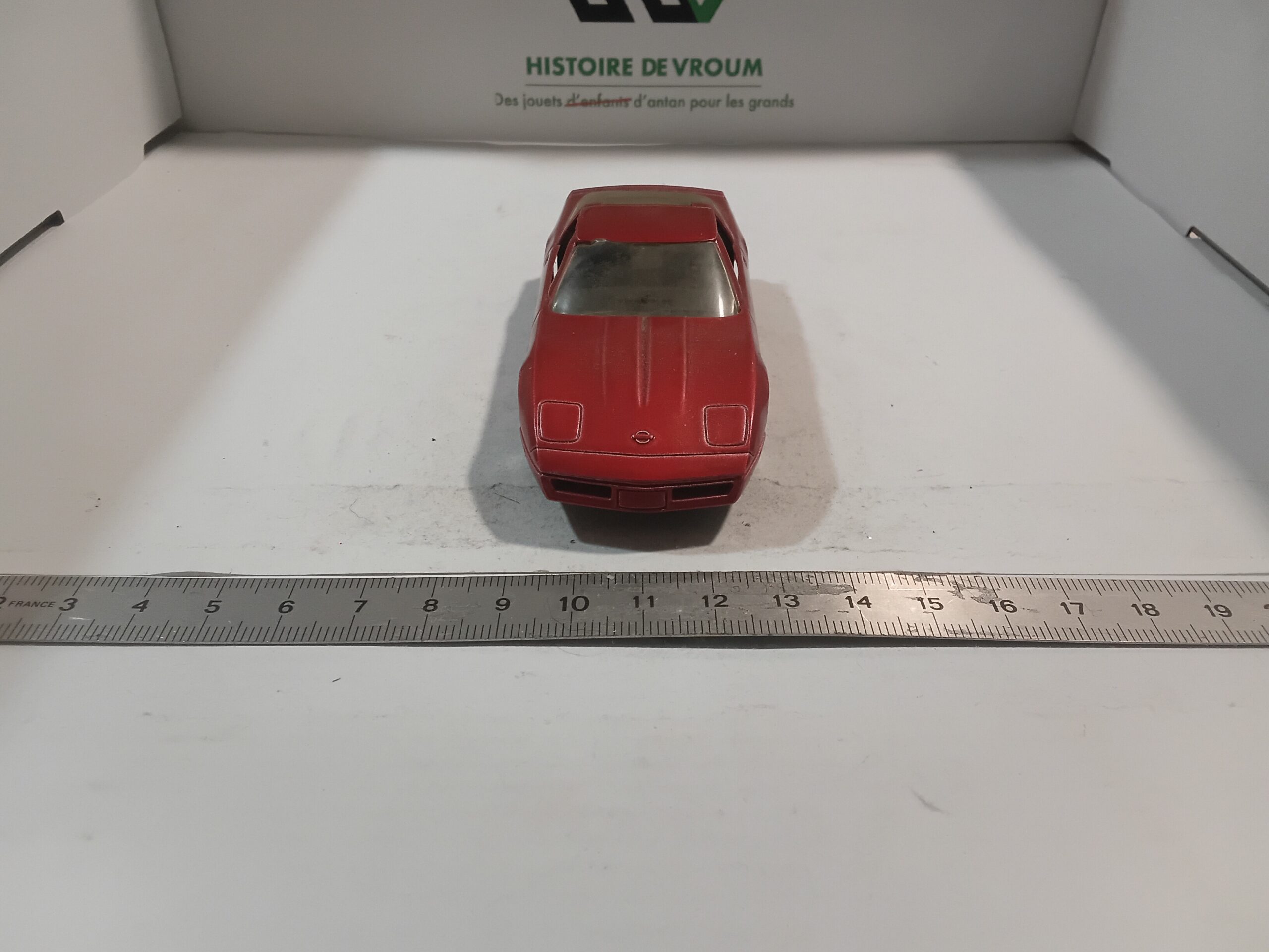 Chevrolet Corvette Rouge Solido 1/43 – Image 2