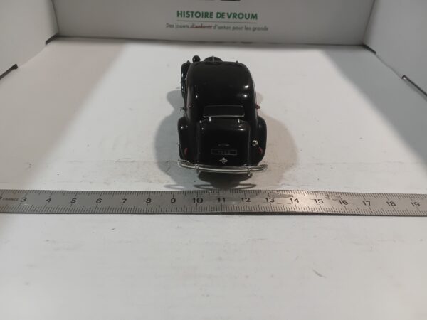 Citroën Traction 11 1953 Universal Hobbies 1/43 – Image 3