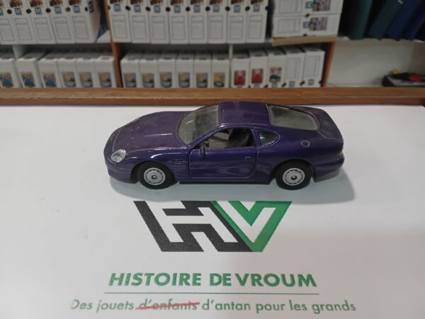 Aston Martin DB7 Shell Maisto 1/36