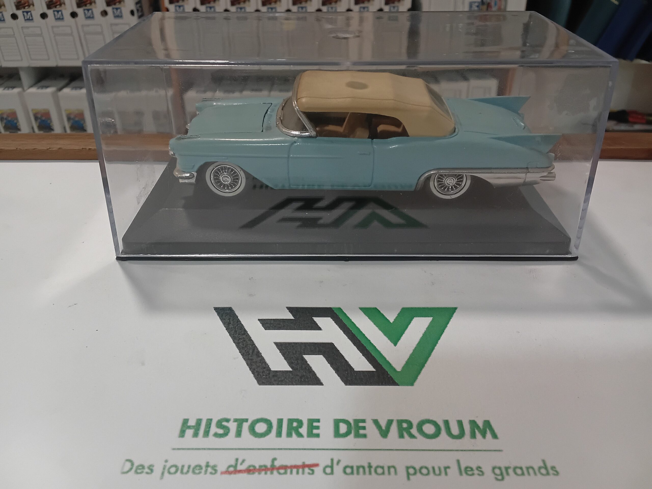 Cadillac Eldorado Biarritz 1957 Solido 1/43 Bleue