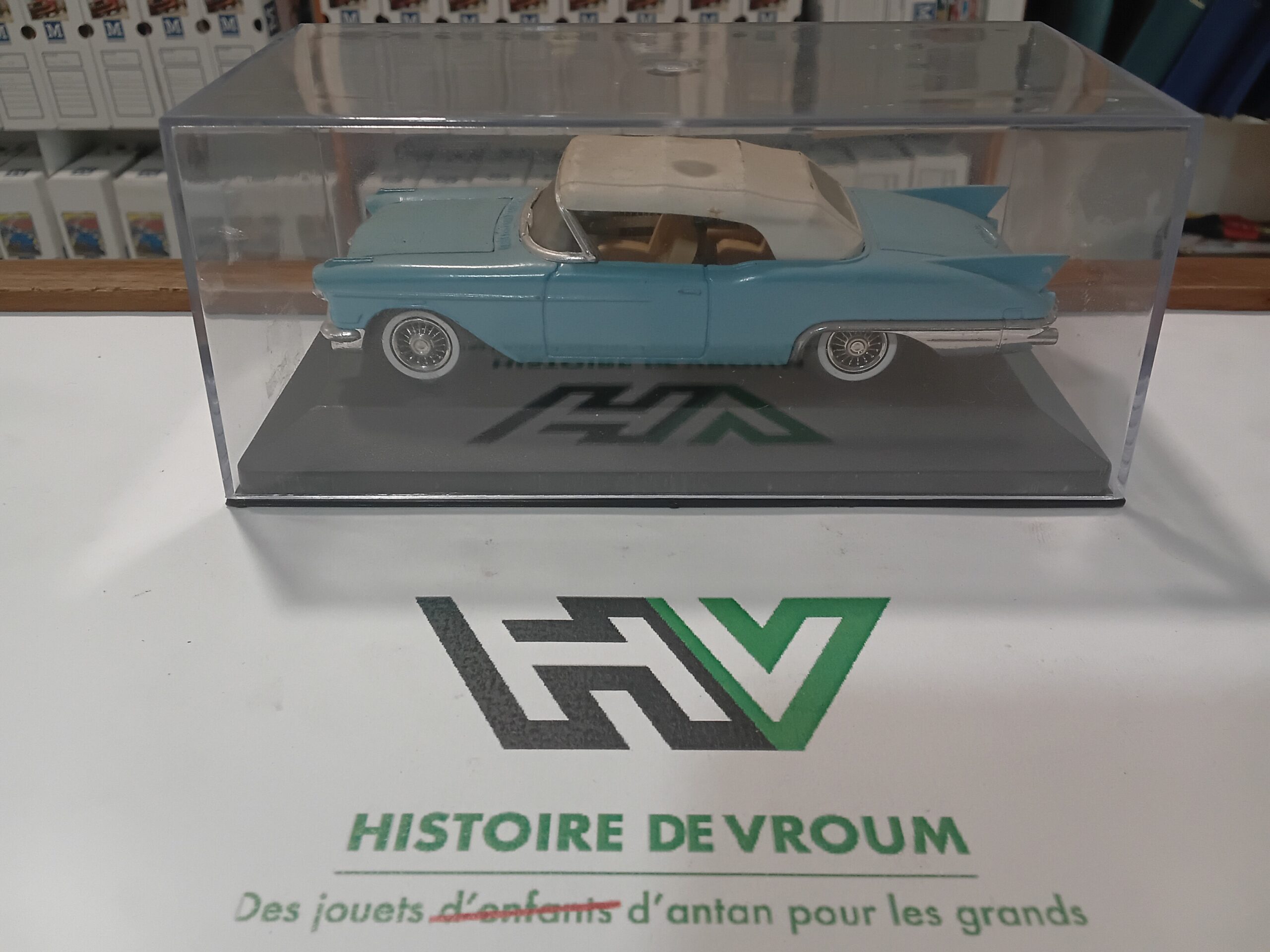 Cadillac Bleue Eldorado Biarritz 1957 Solido 1/43